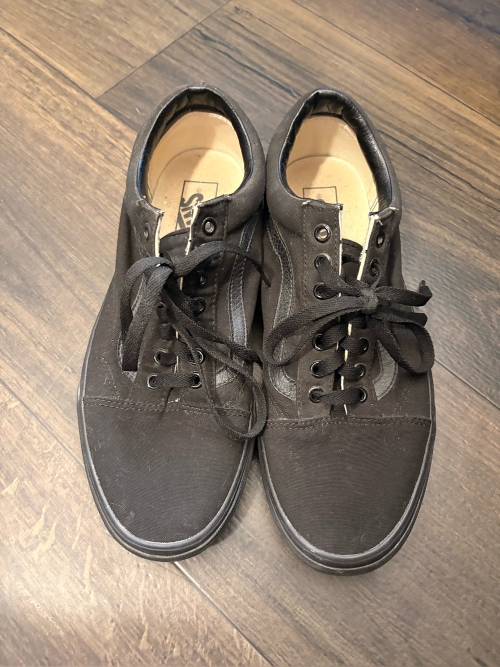 Vans Men’s Black Low-Top Canvas Sneakers